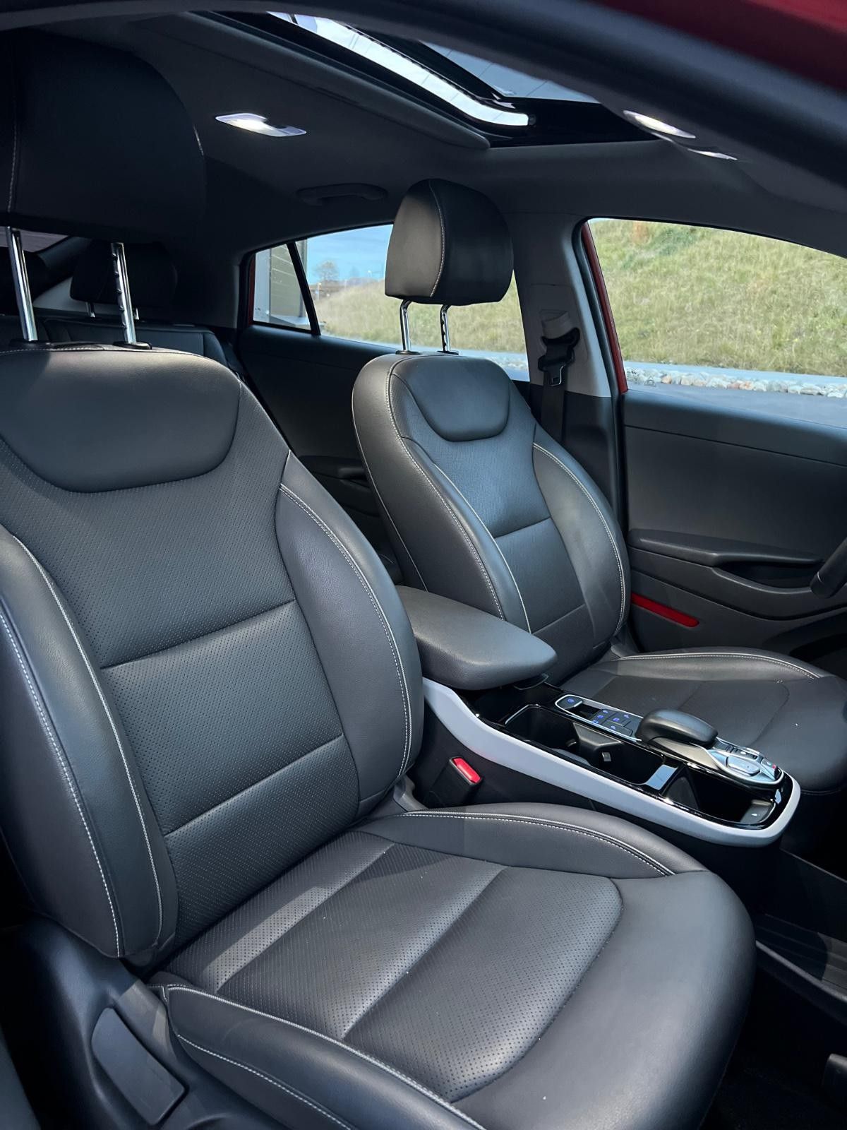 Hyundai IONIQ
