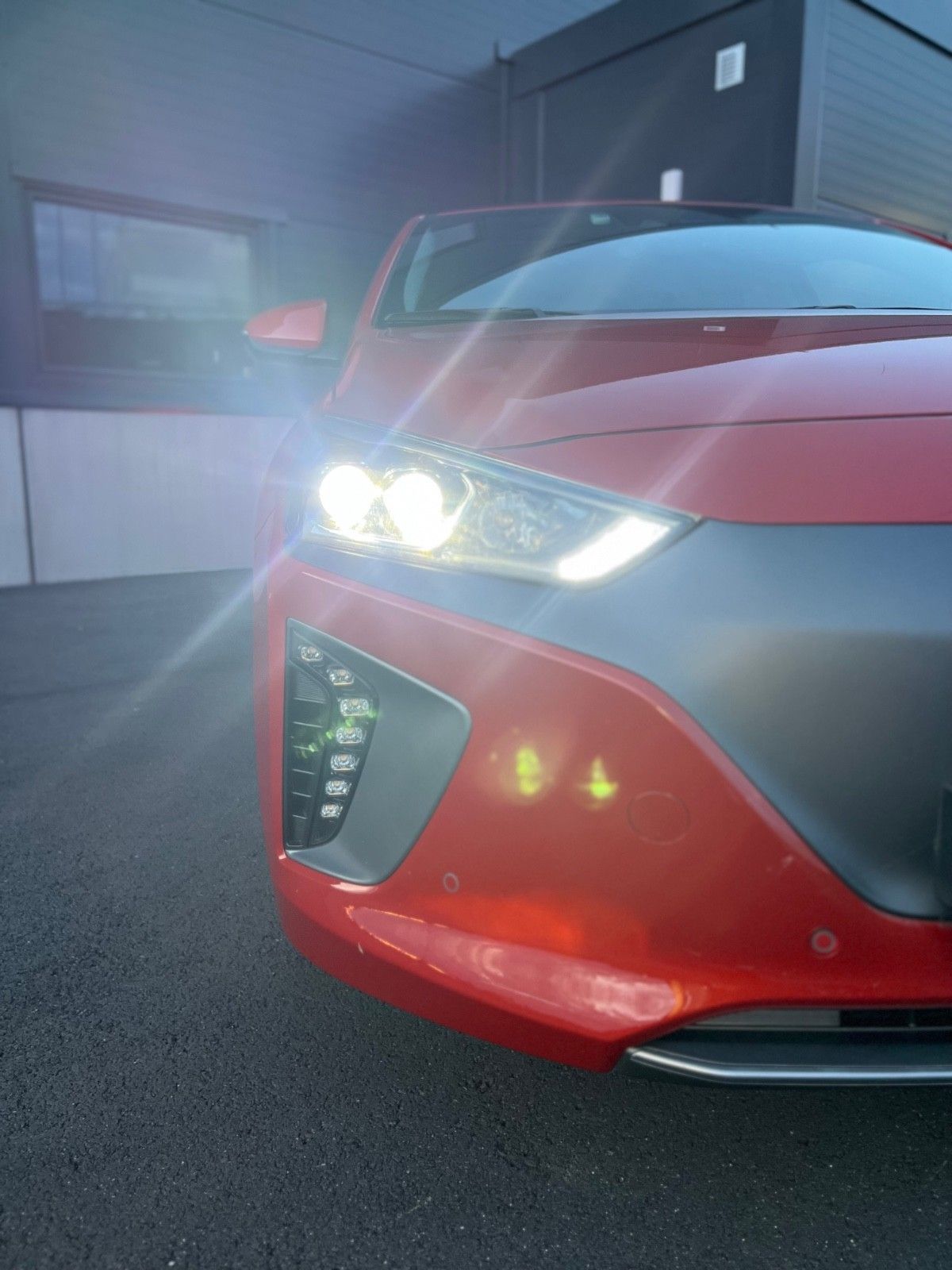Hyundai IONIQ
