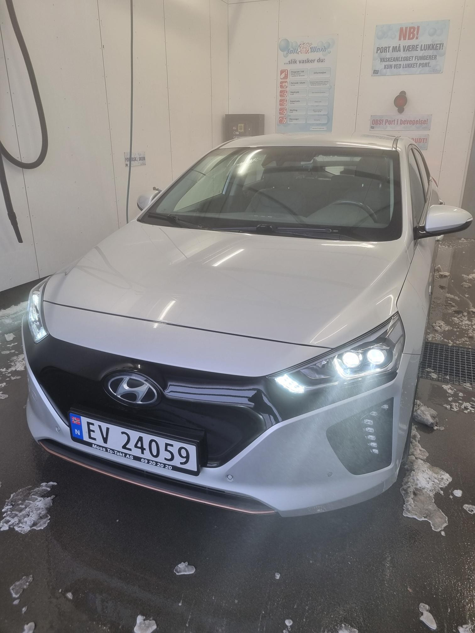Hyundai IONIQ