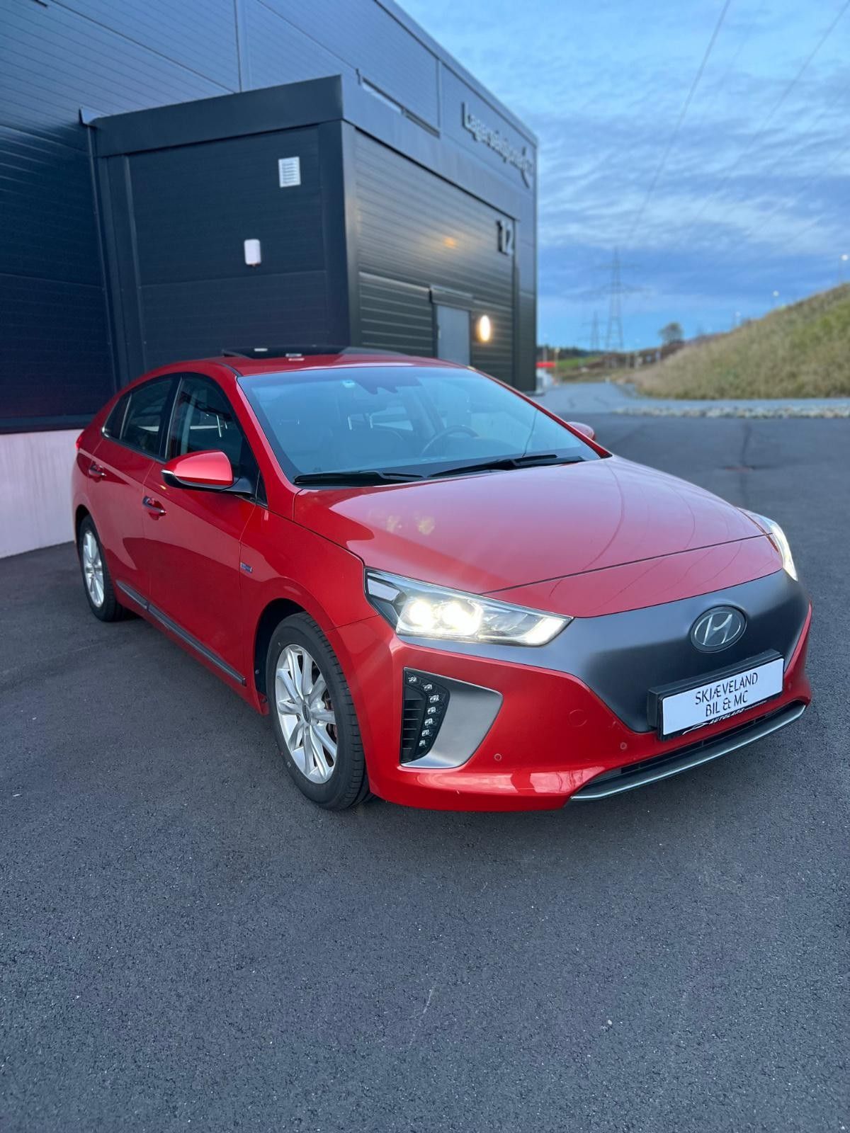 Hyundai IONIQ