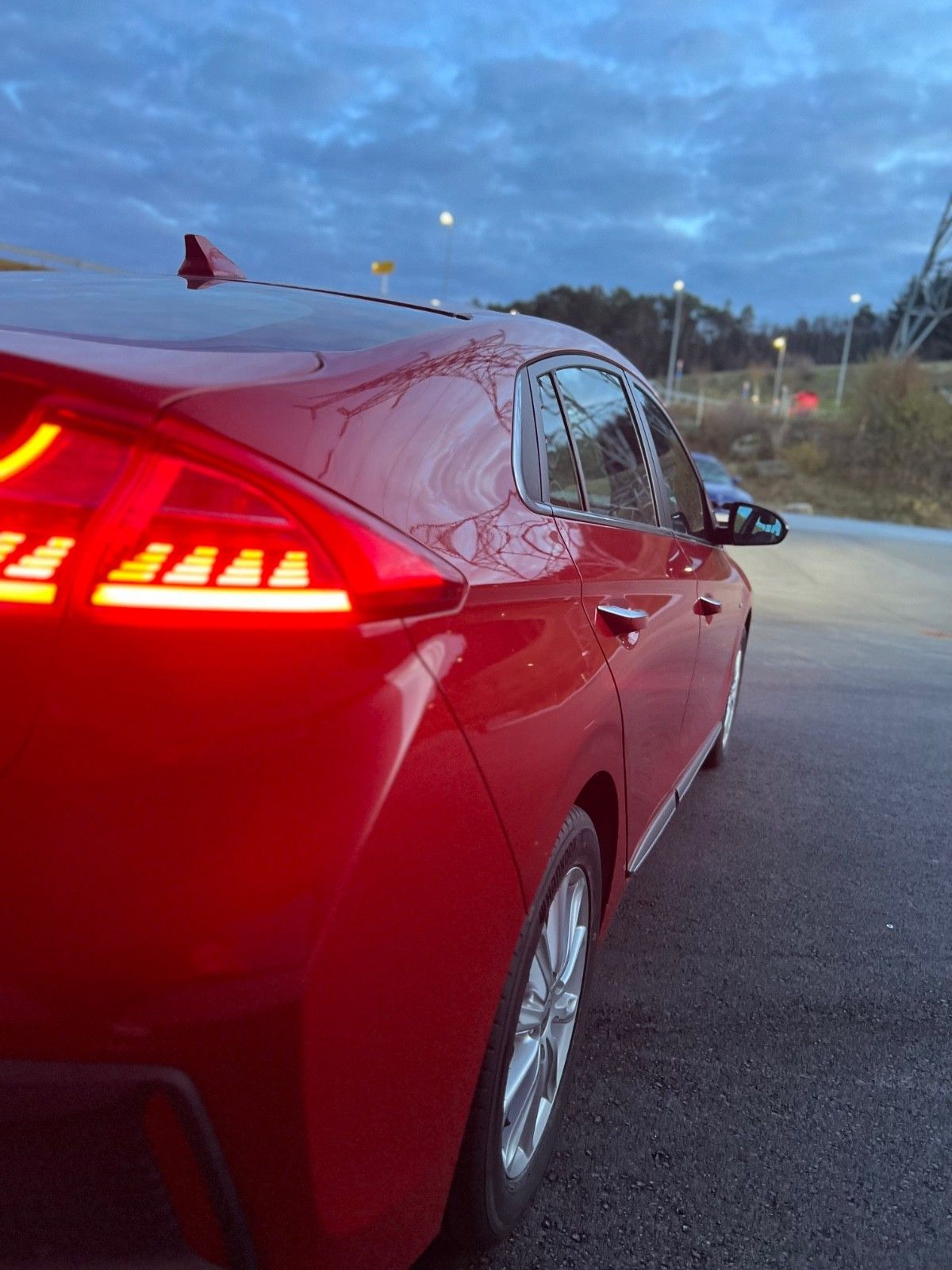 Hyundai IONIQ