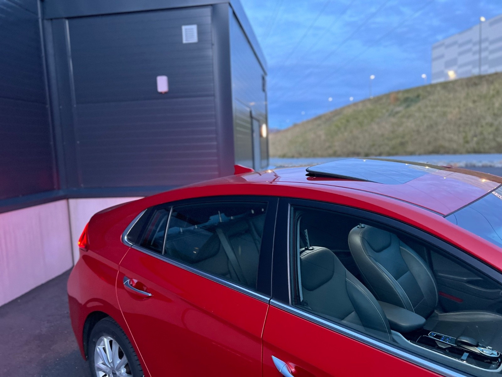 Hyundai IONIQ