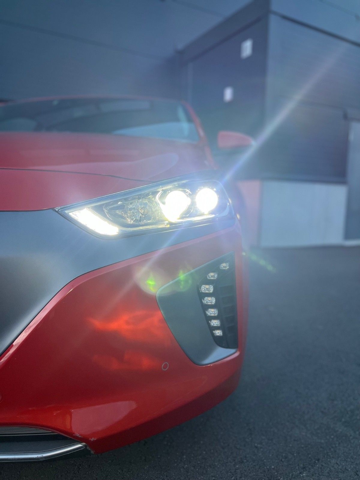 Hyundai IONIQ