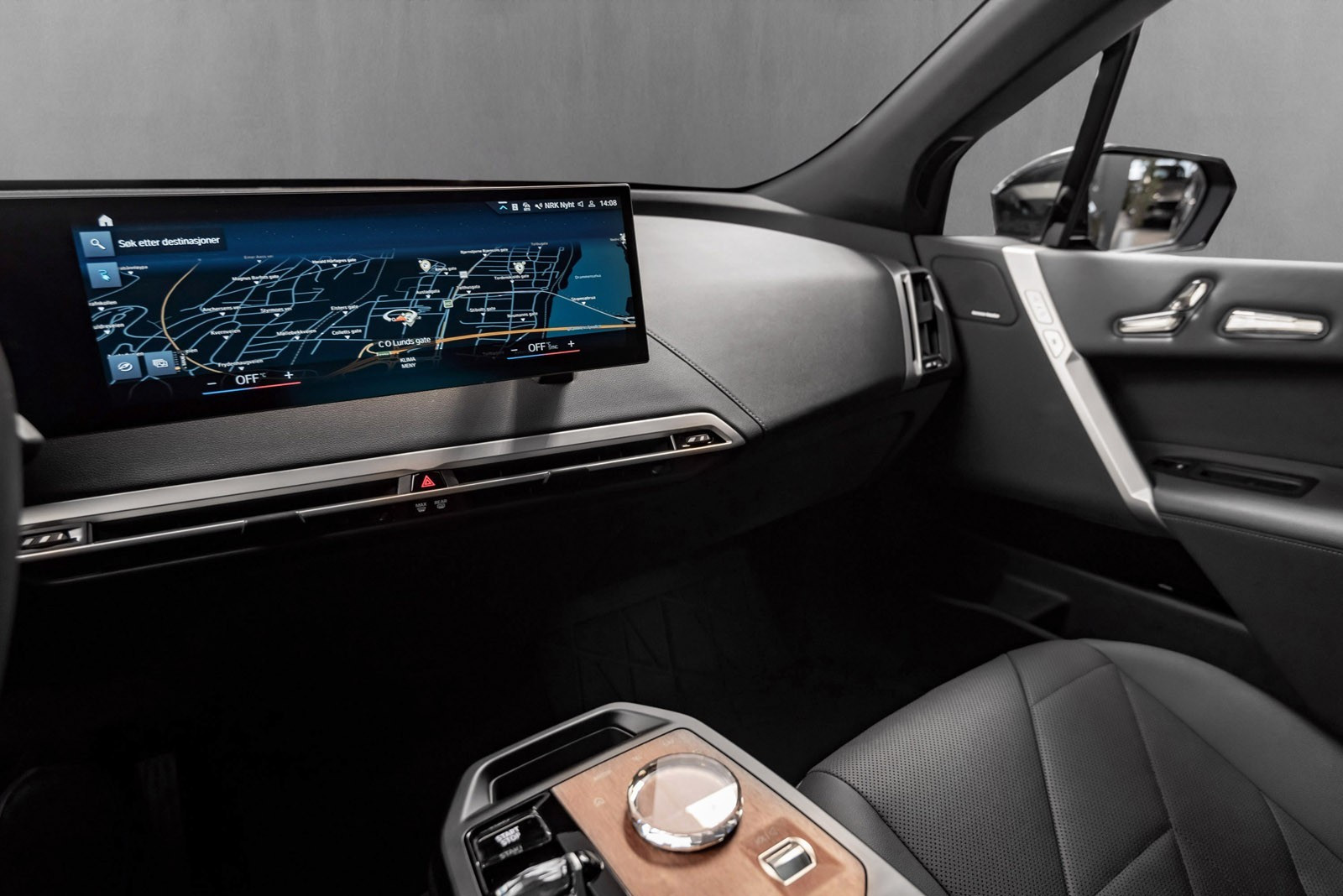 BMW iX xDrive 50