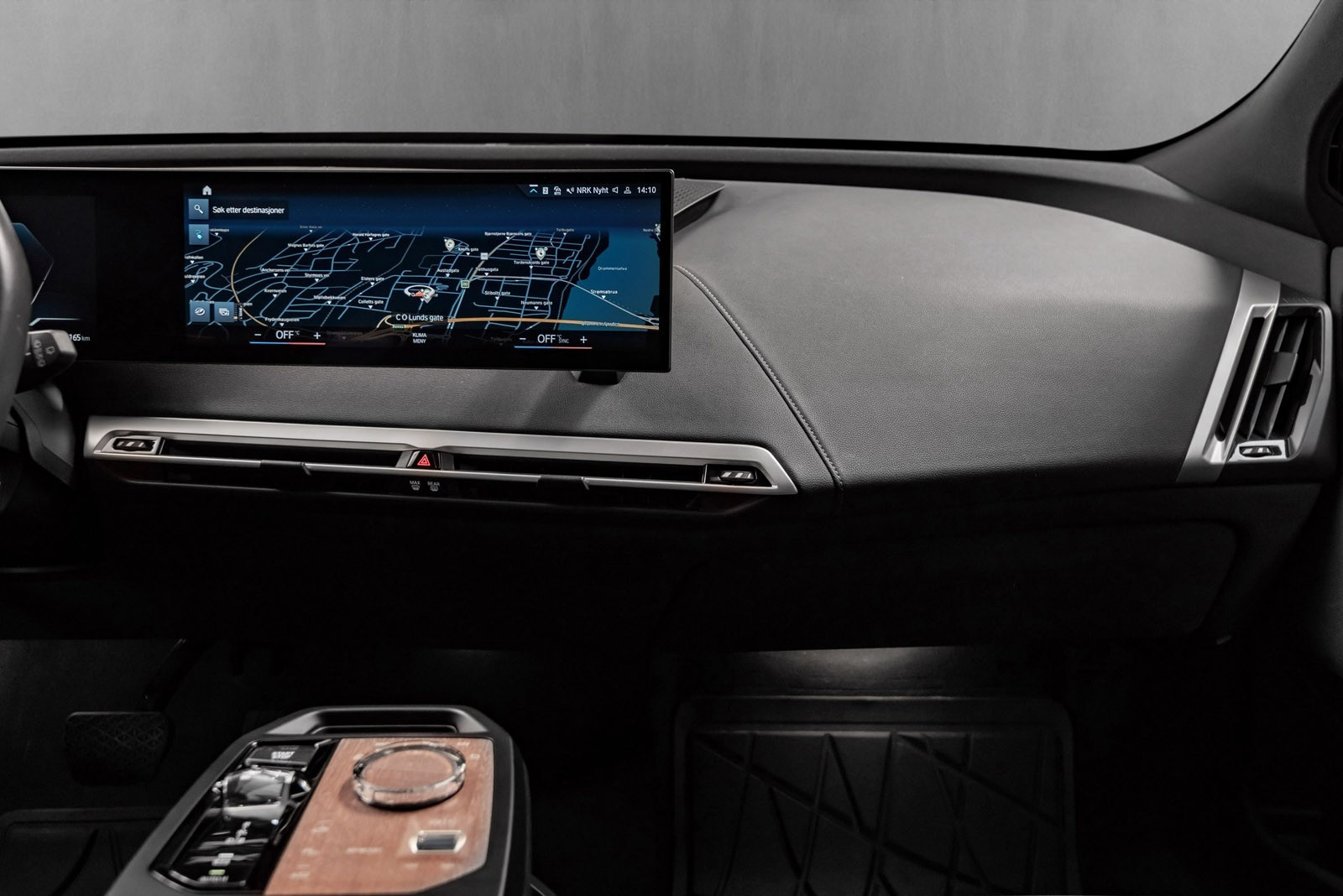 BMW iX xDrive 50