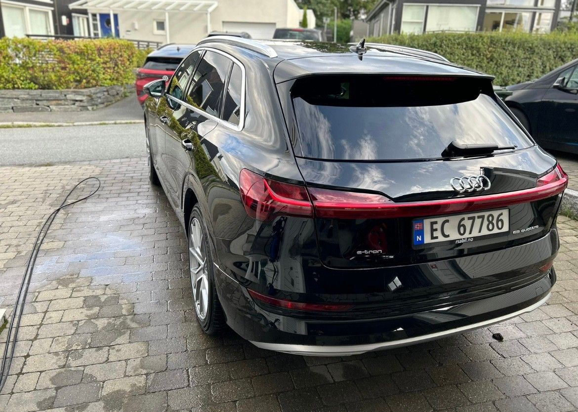 Audi e-tron