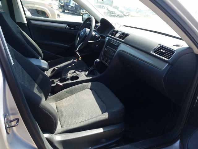 Volkswagen Passat S 2013