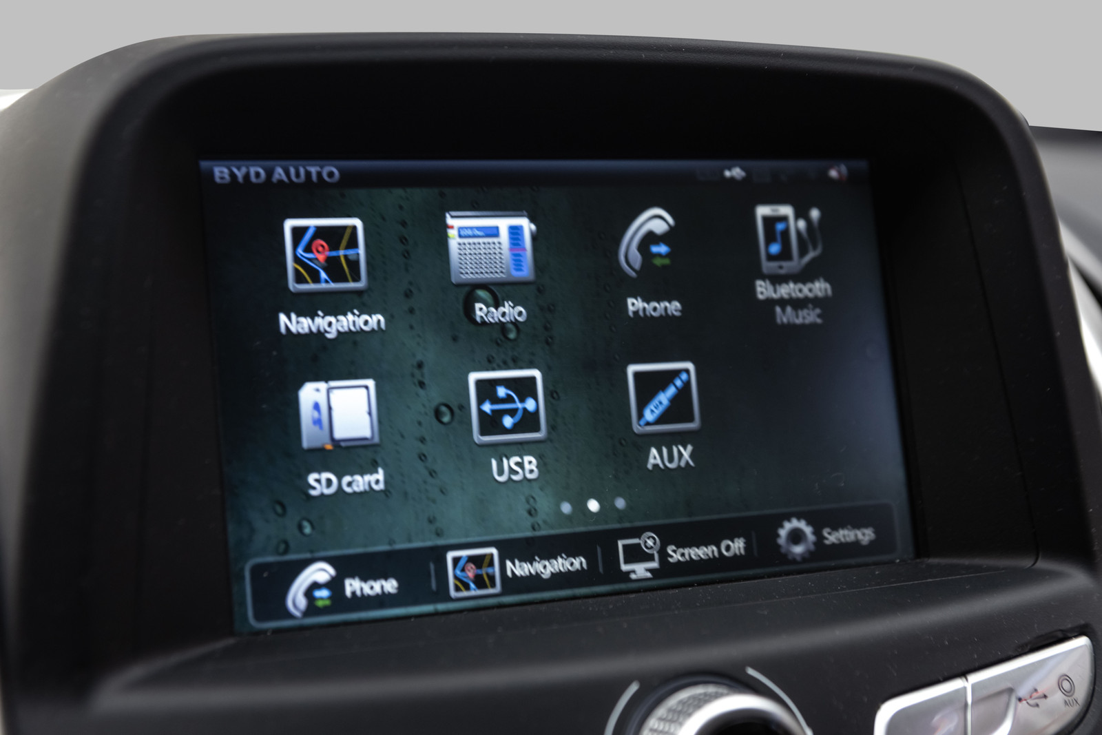 BYD T3