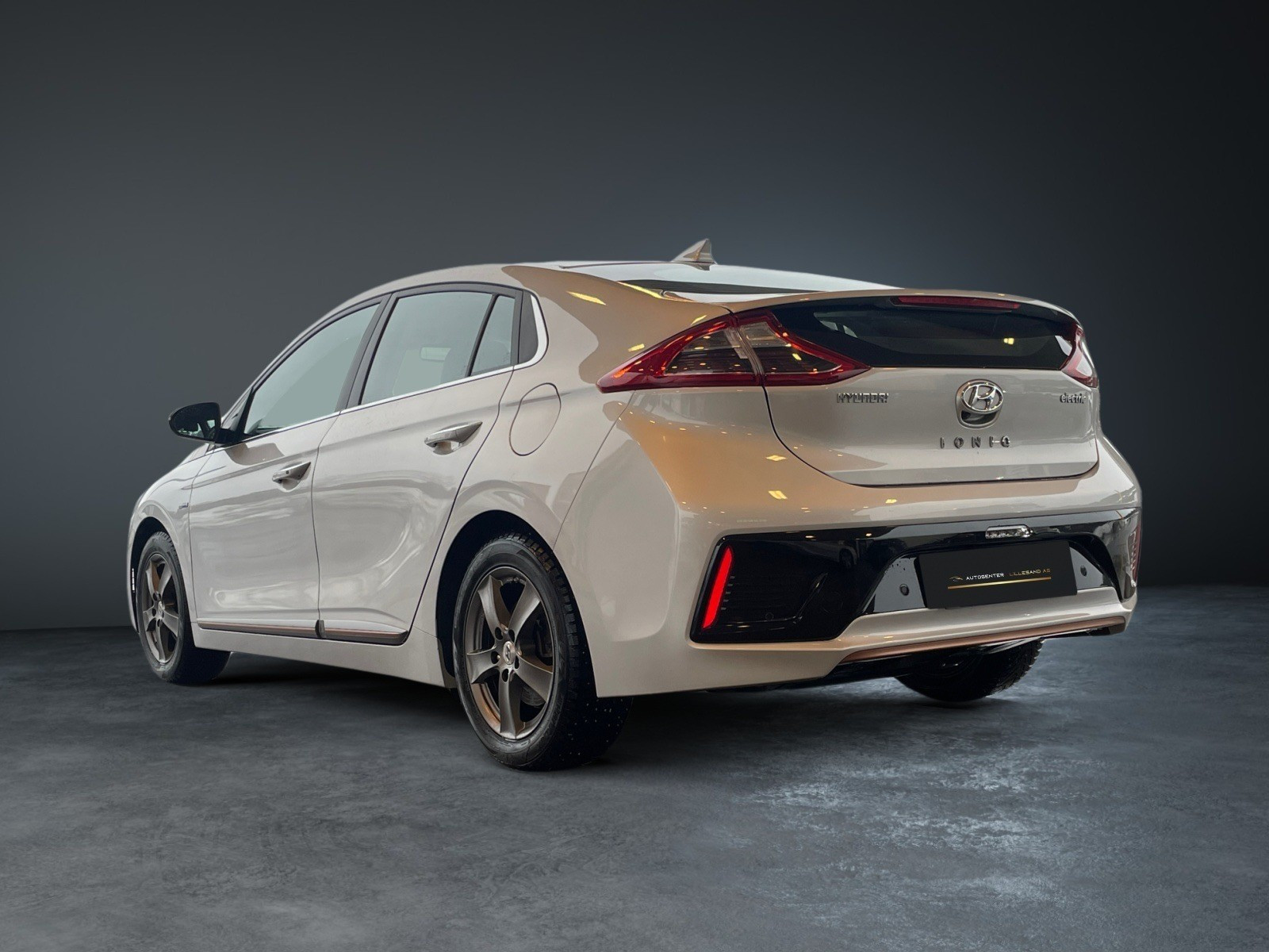 Hyundai IONIQ
