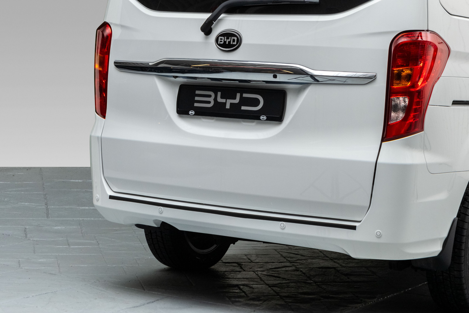 BYD T3