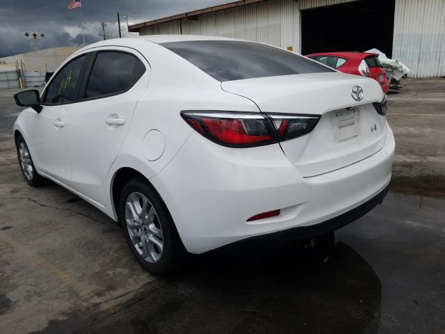 Toyota Yaris IA 2017