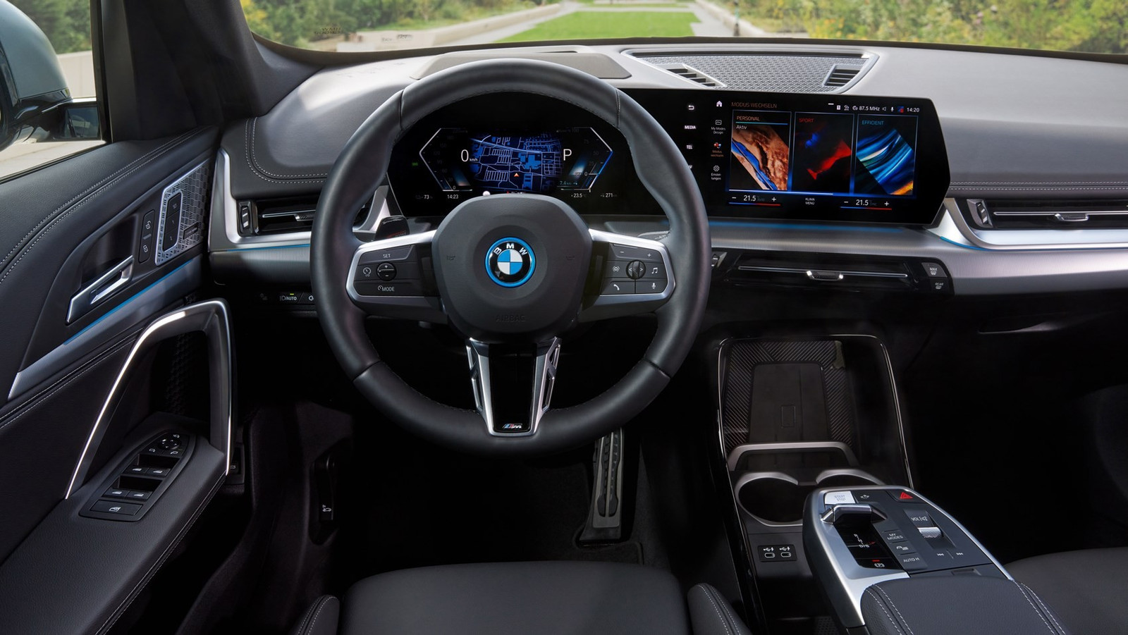 BMW iX1