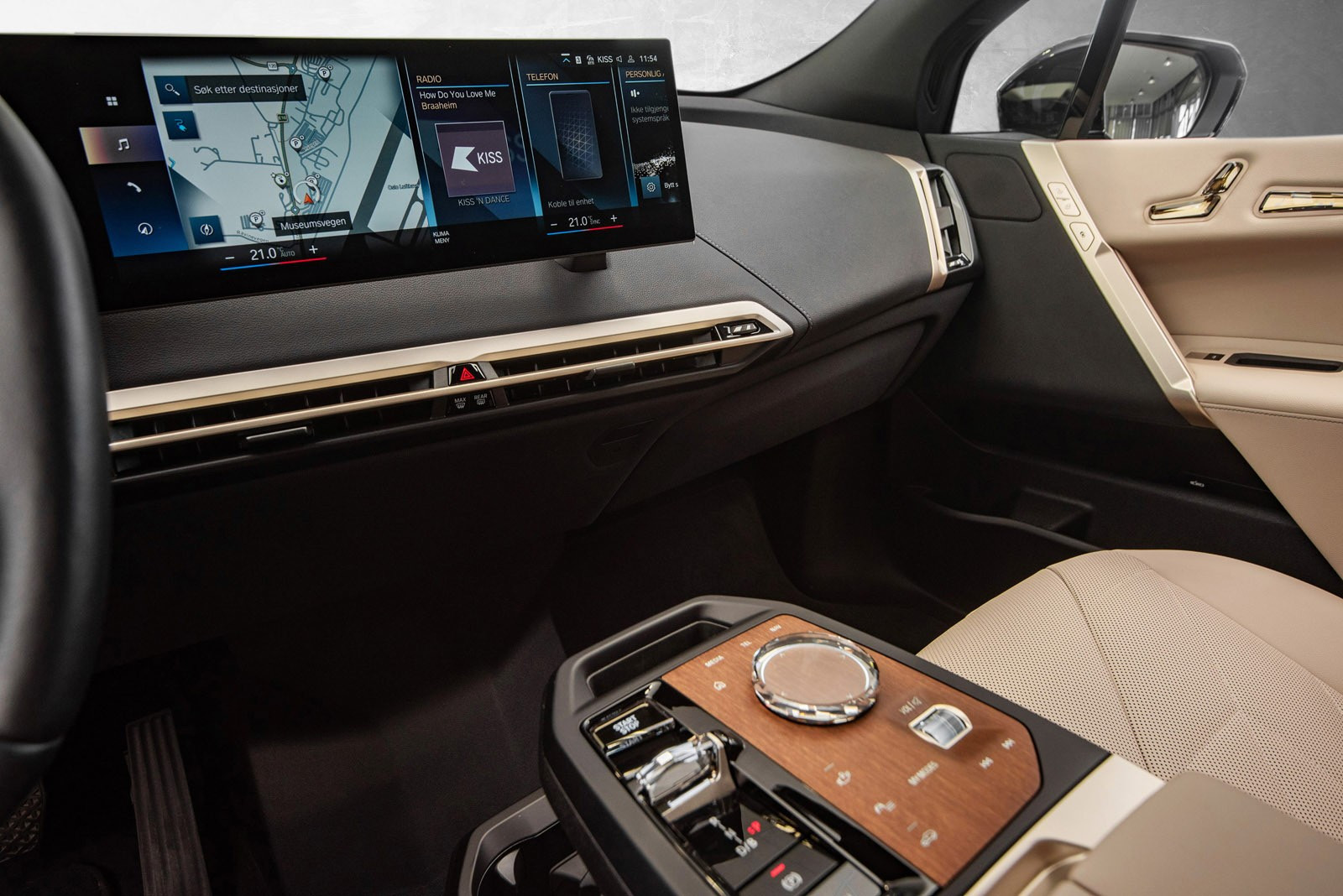 BMW iX xDrive 50