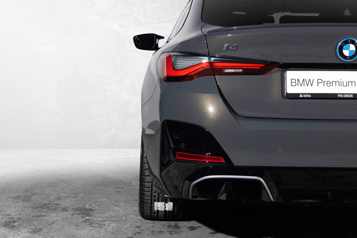 BMW i4 M50