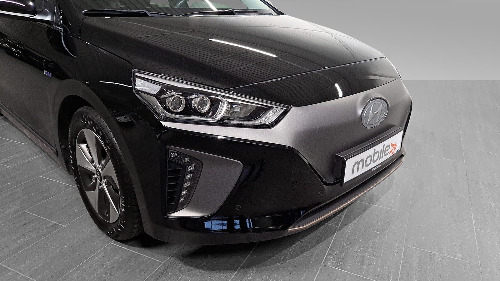 Hyundai IONIQ
