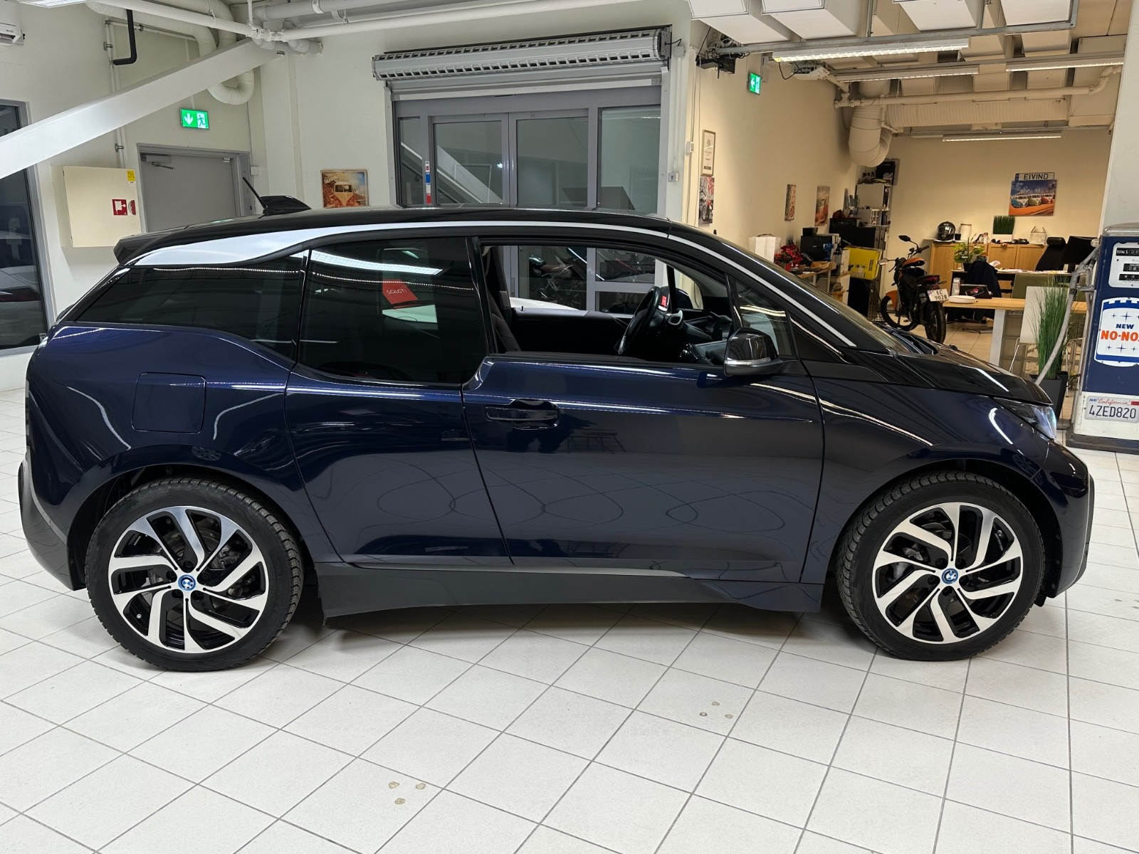 BMW i3