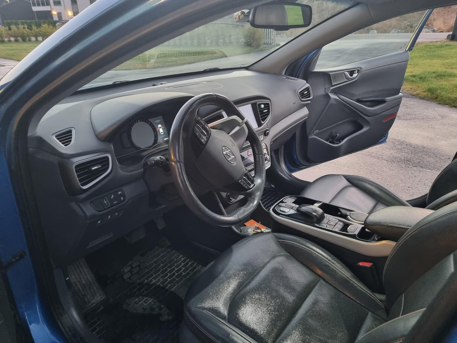 Hyundai IONIQ
