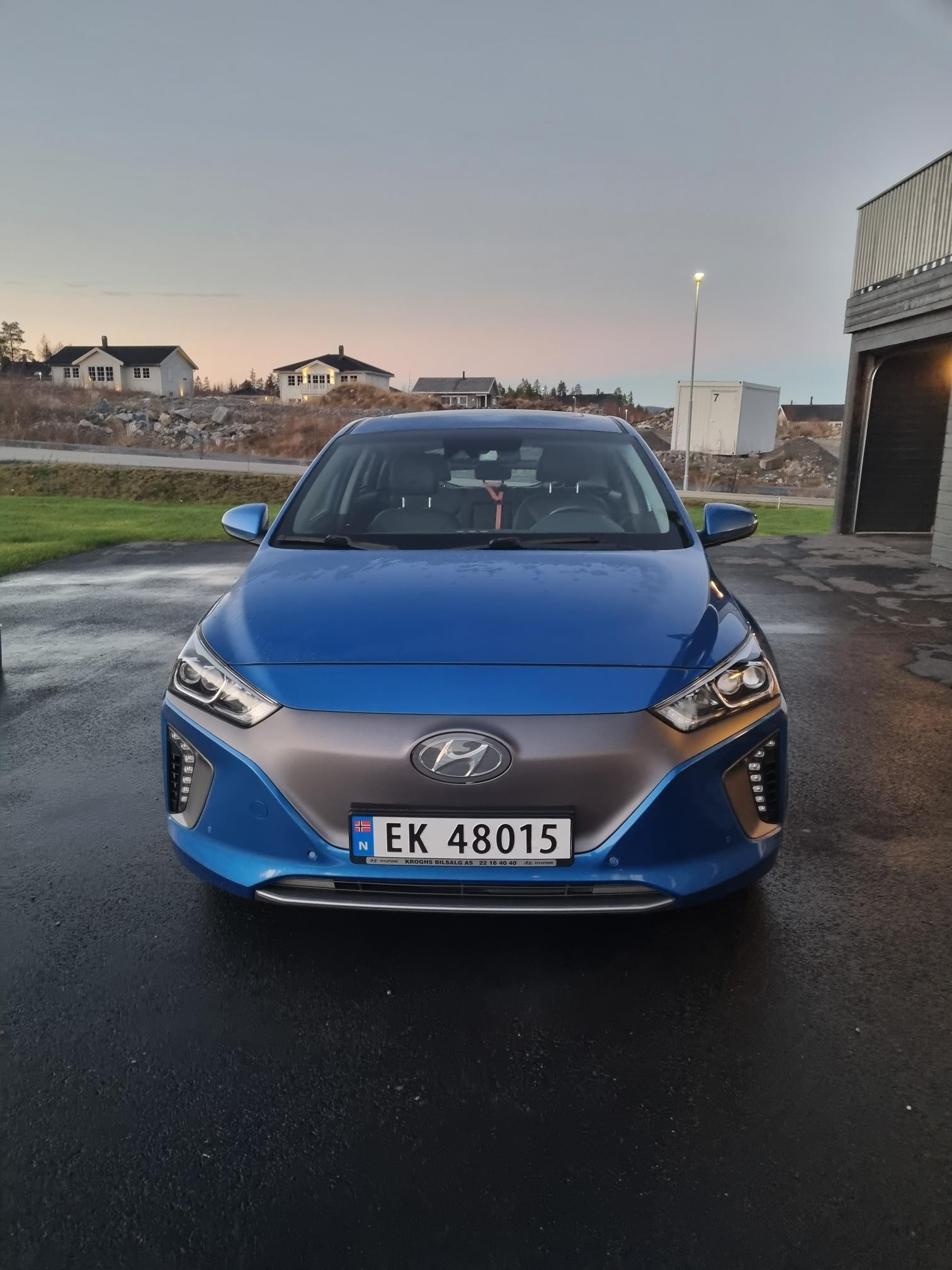 Hyundai IONIQ