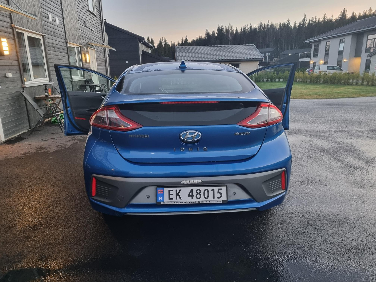 Hyundai IONIQ