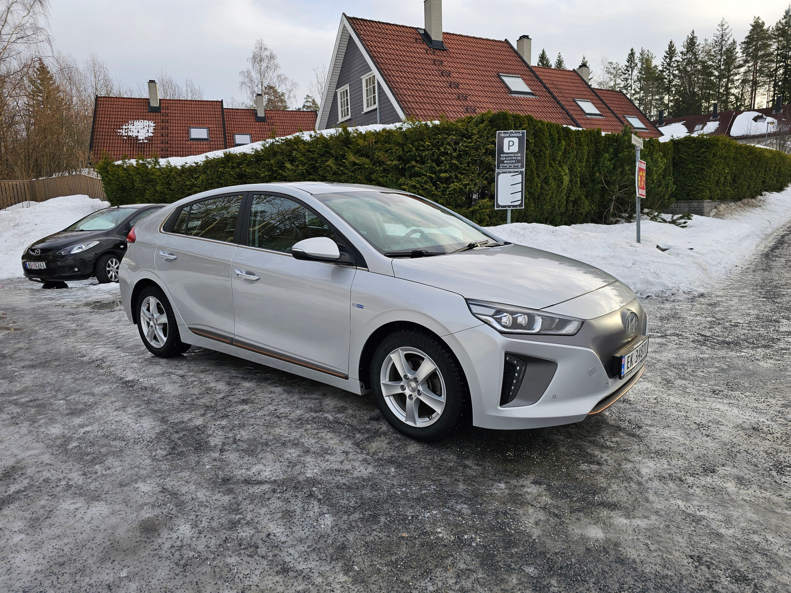 Hyundai IONIQ