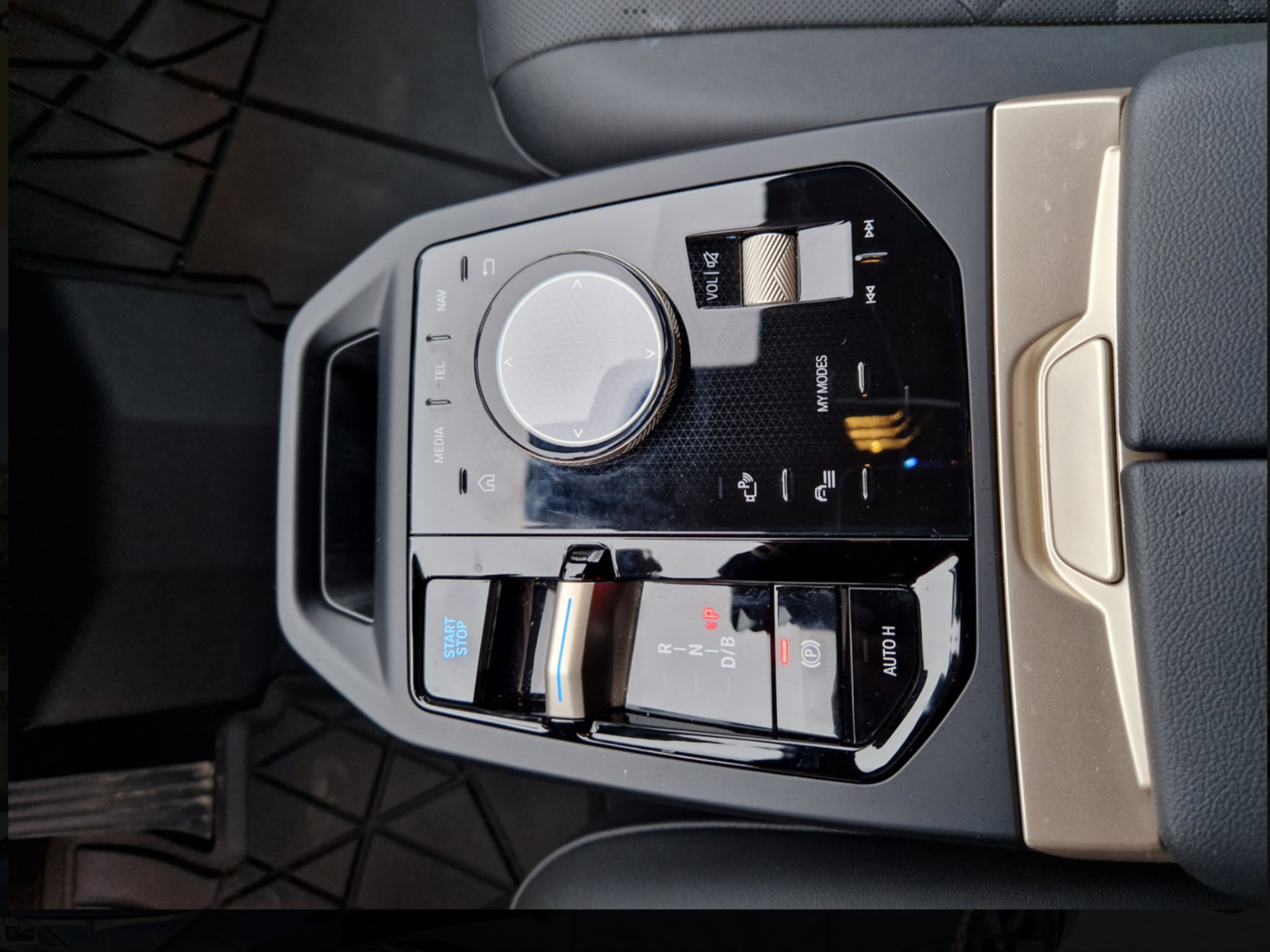 BMW iX xDrive 40