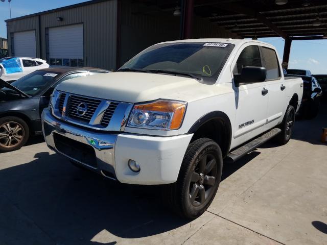 Nissan Titan S 2015