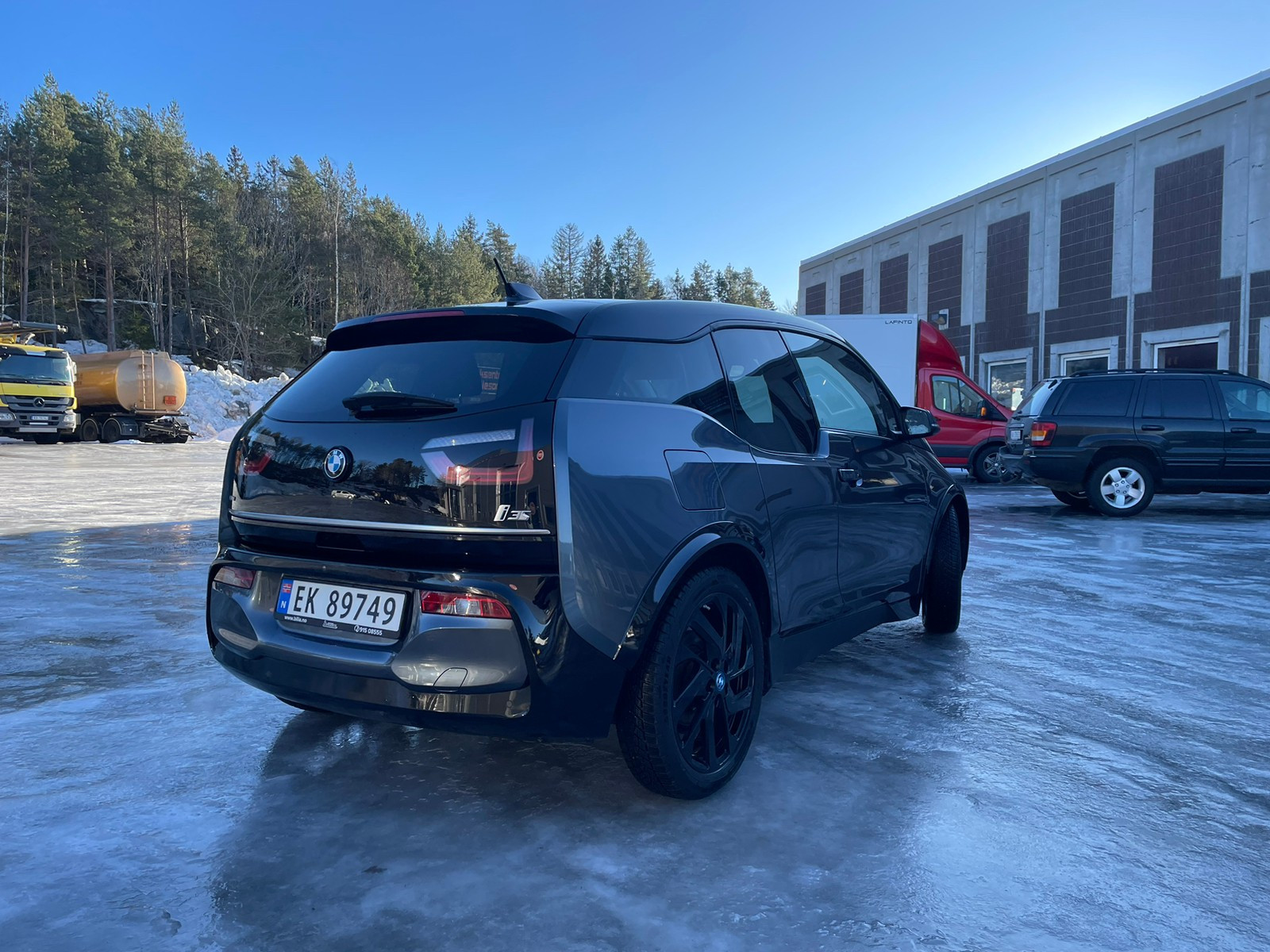 BMW i3