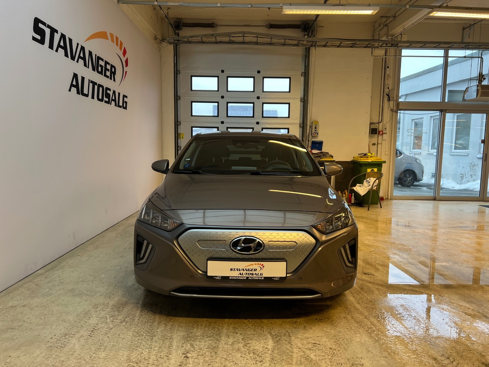 Hyundai IONIQ