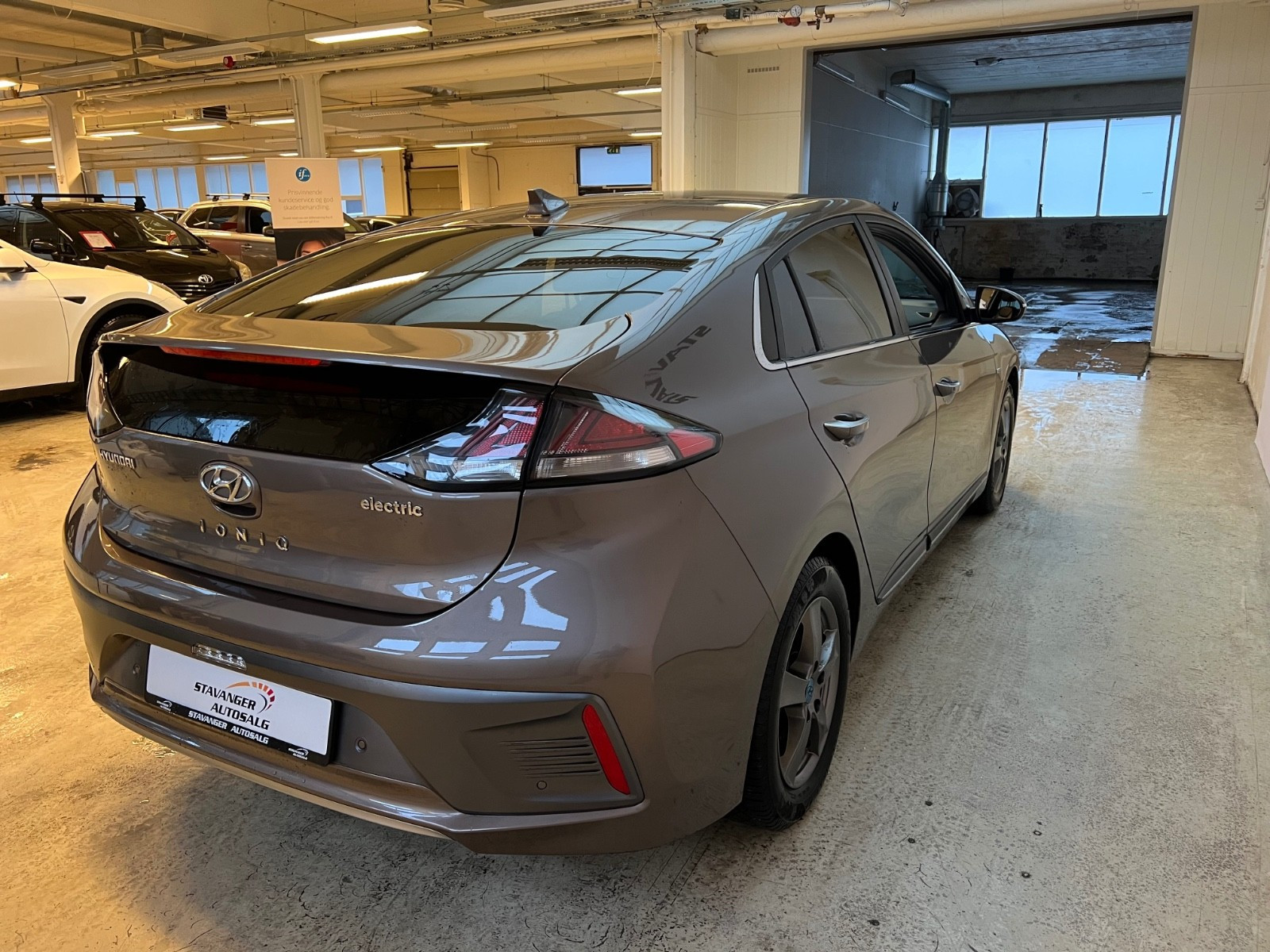 Hyundai IONIQ
