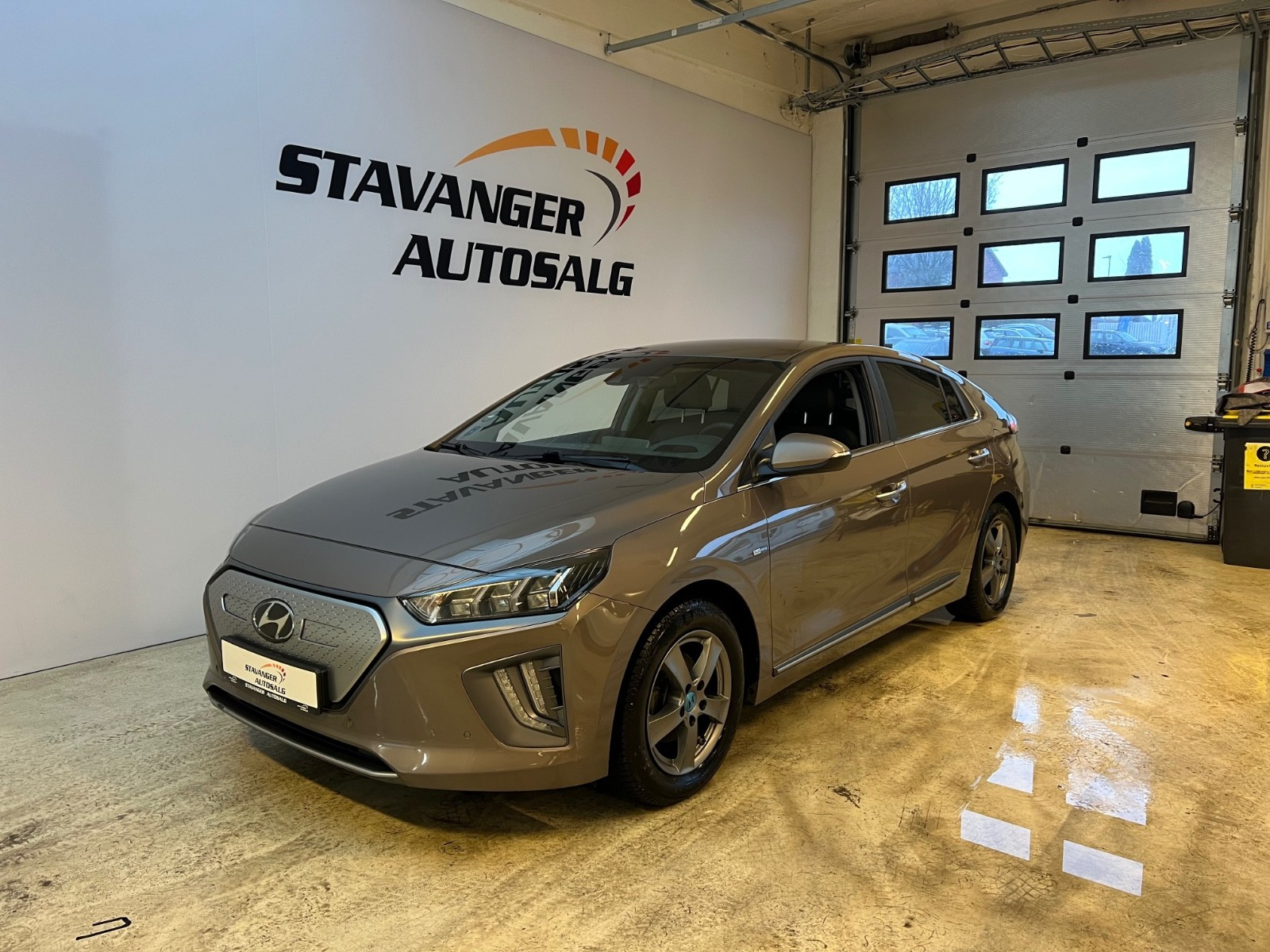 Hyundai IONIQ