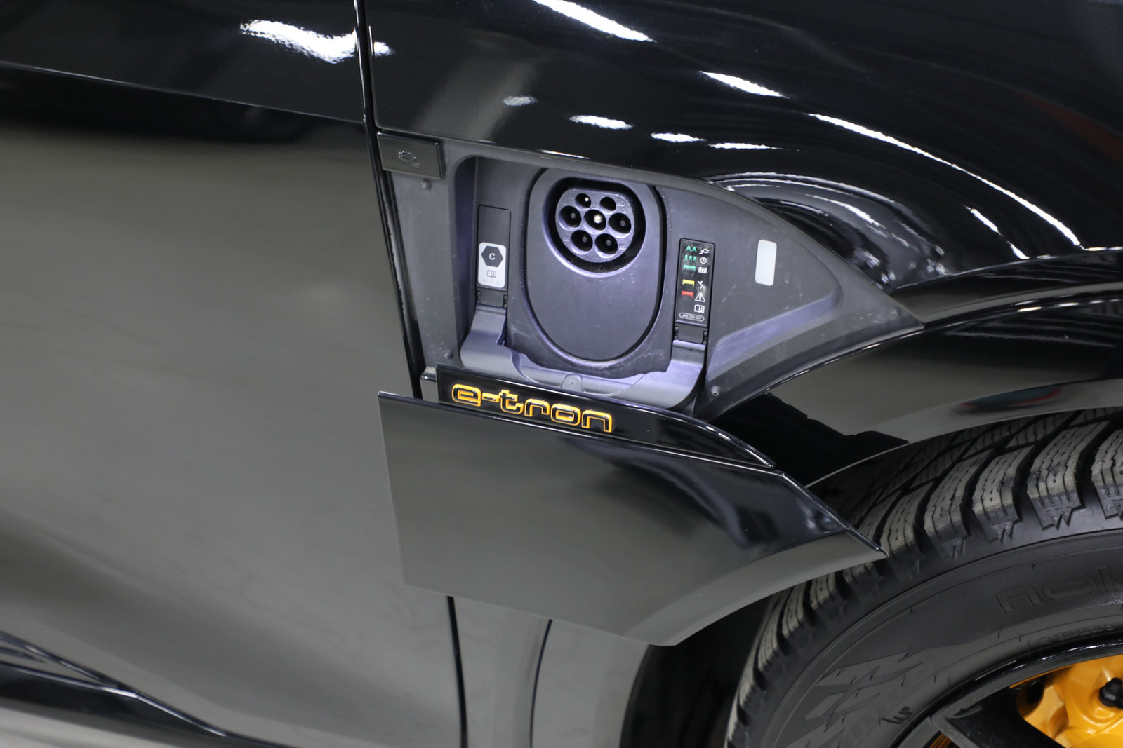 Audi e-tron
