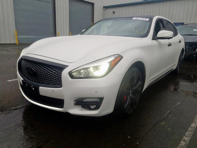 Infiniti Q70 3.7 2015