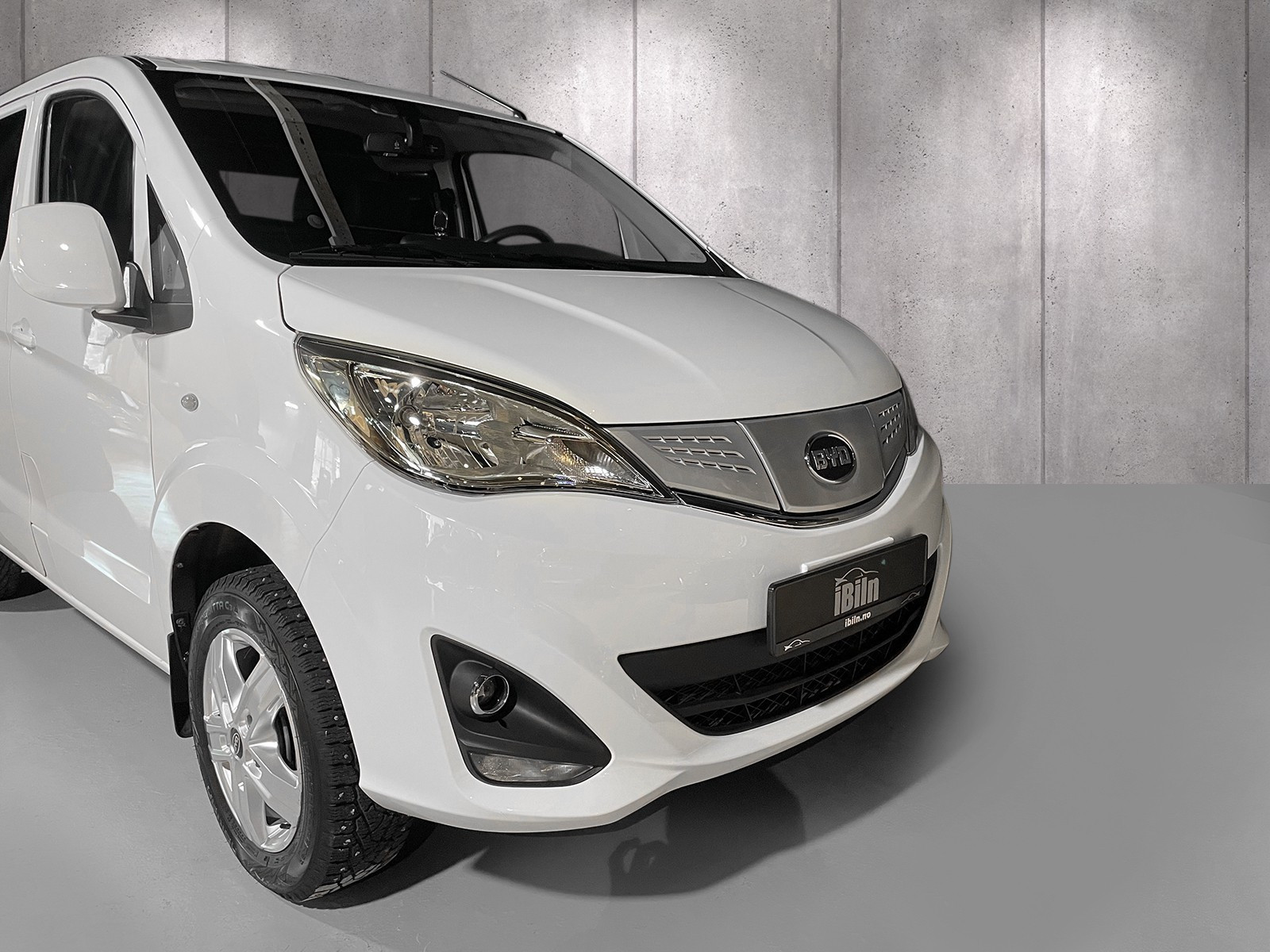 BYD T3