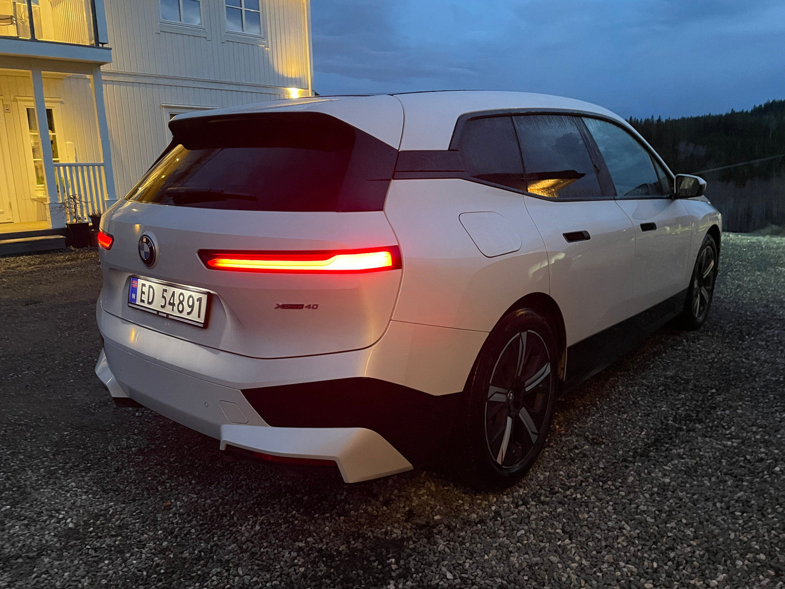 BMW iX xDrive 40