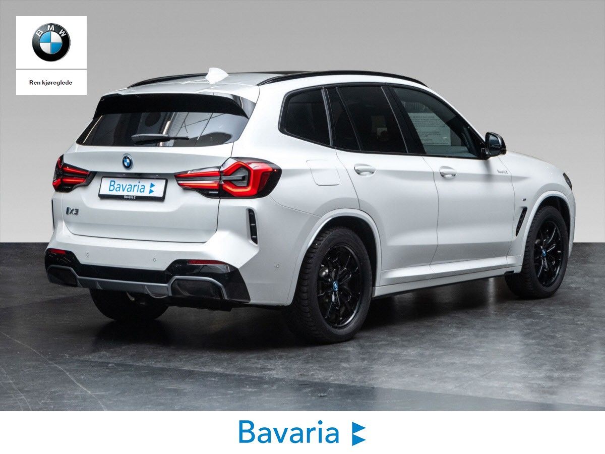 BMW iX3