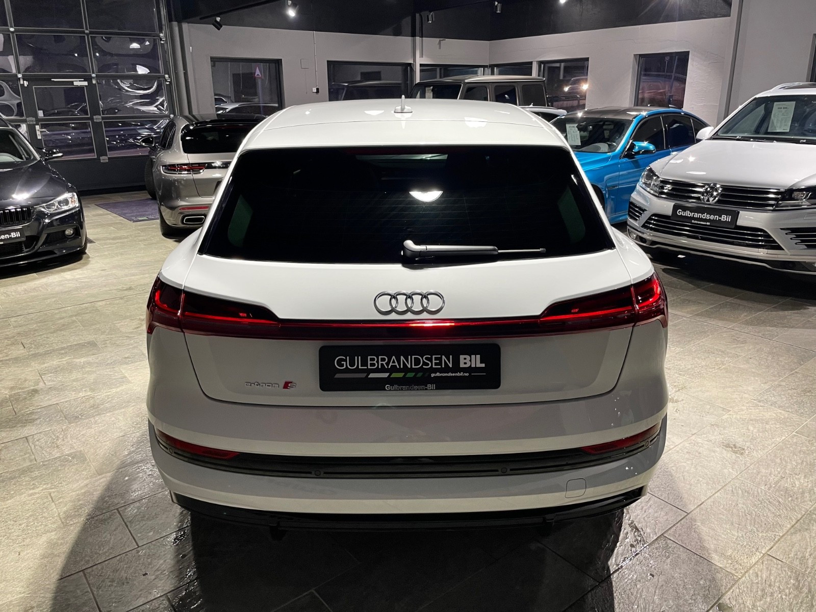 Audi e-tron