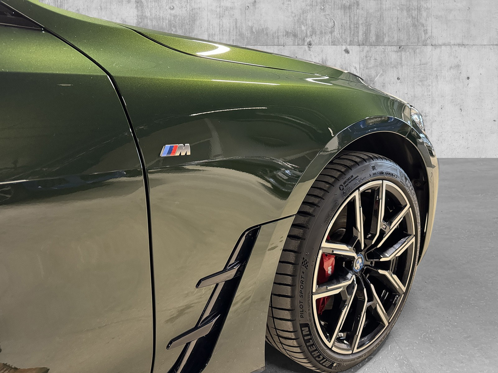 BMW i4 M50