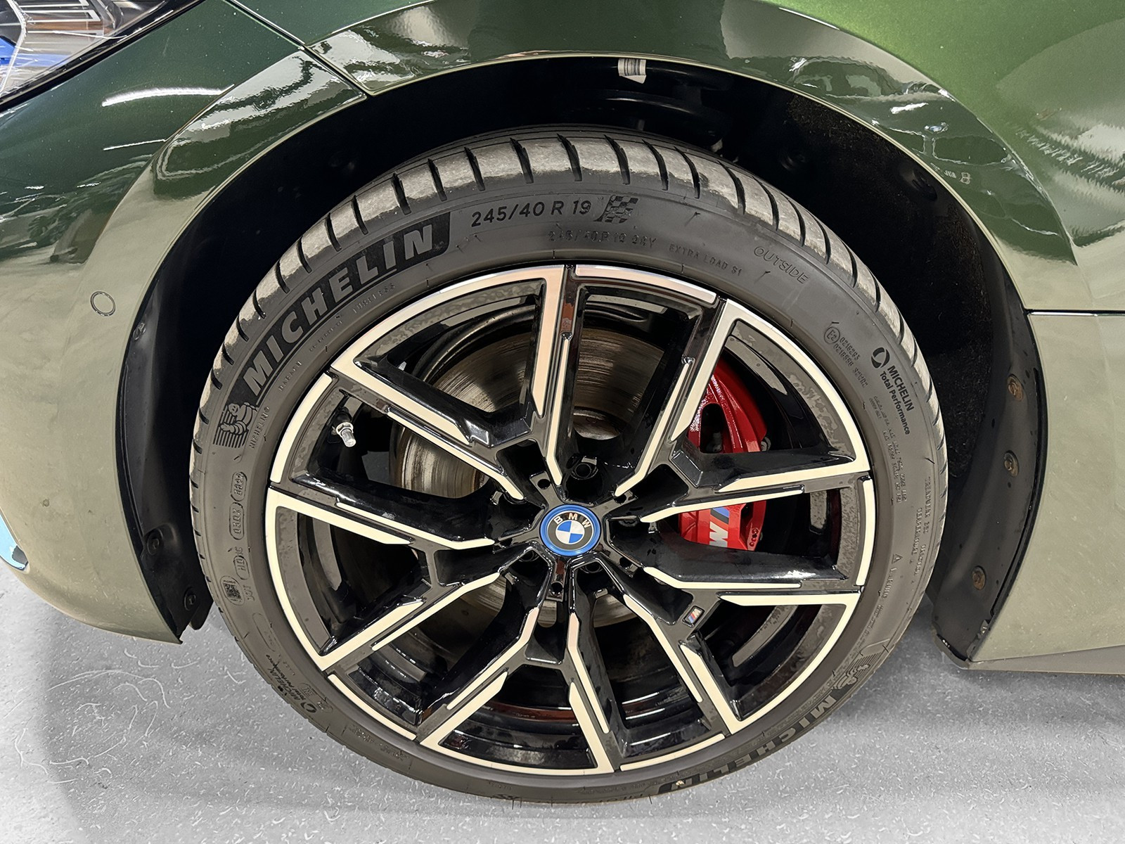 BMW i4 M50