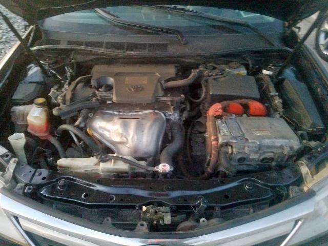 Toyota Camry Hybrid 2013