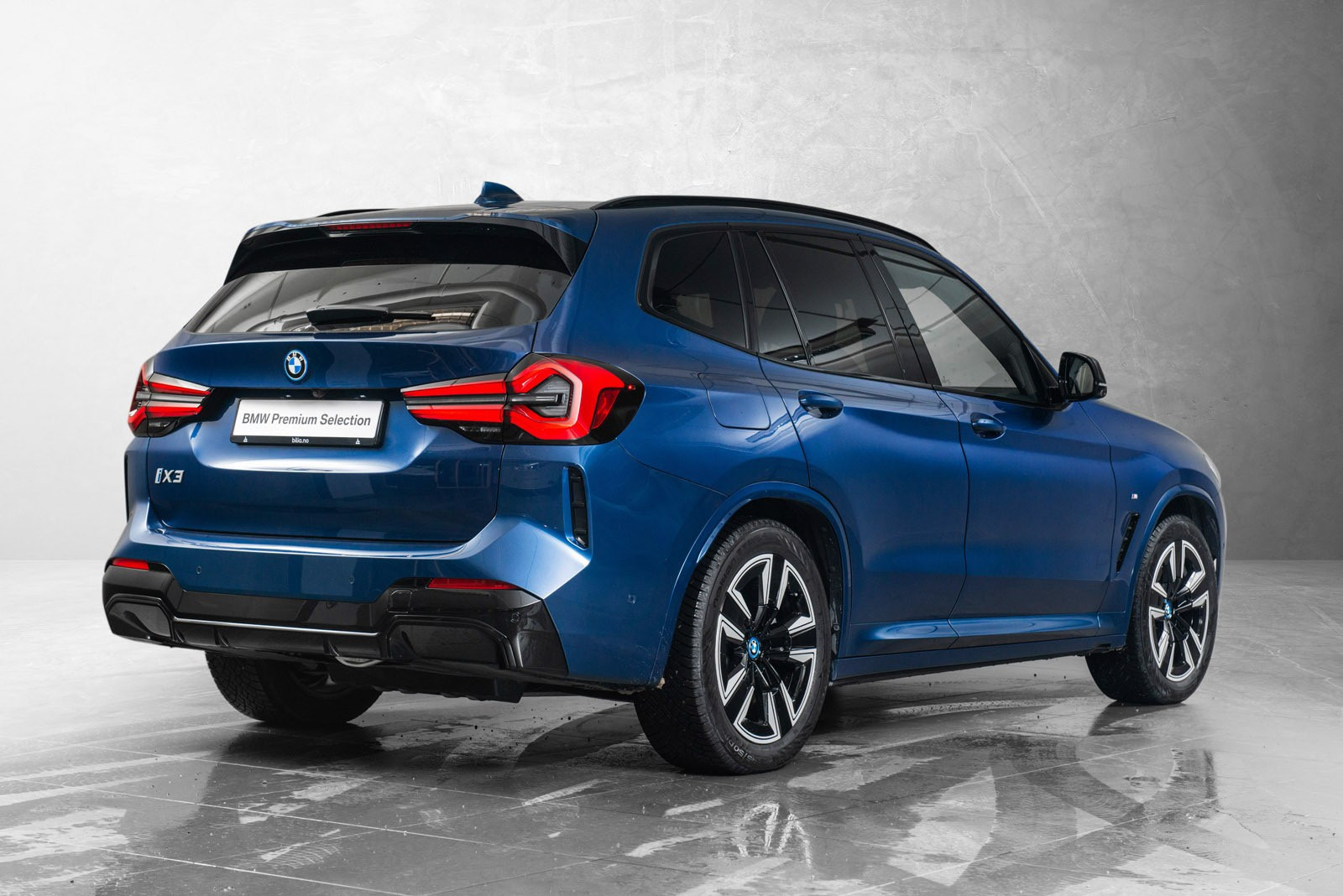 BMW iX3