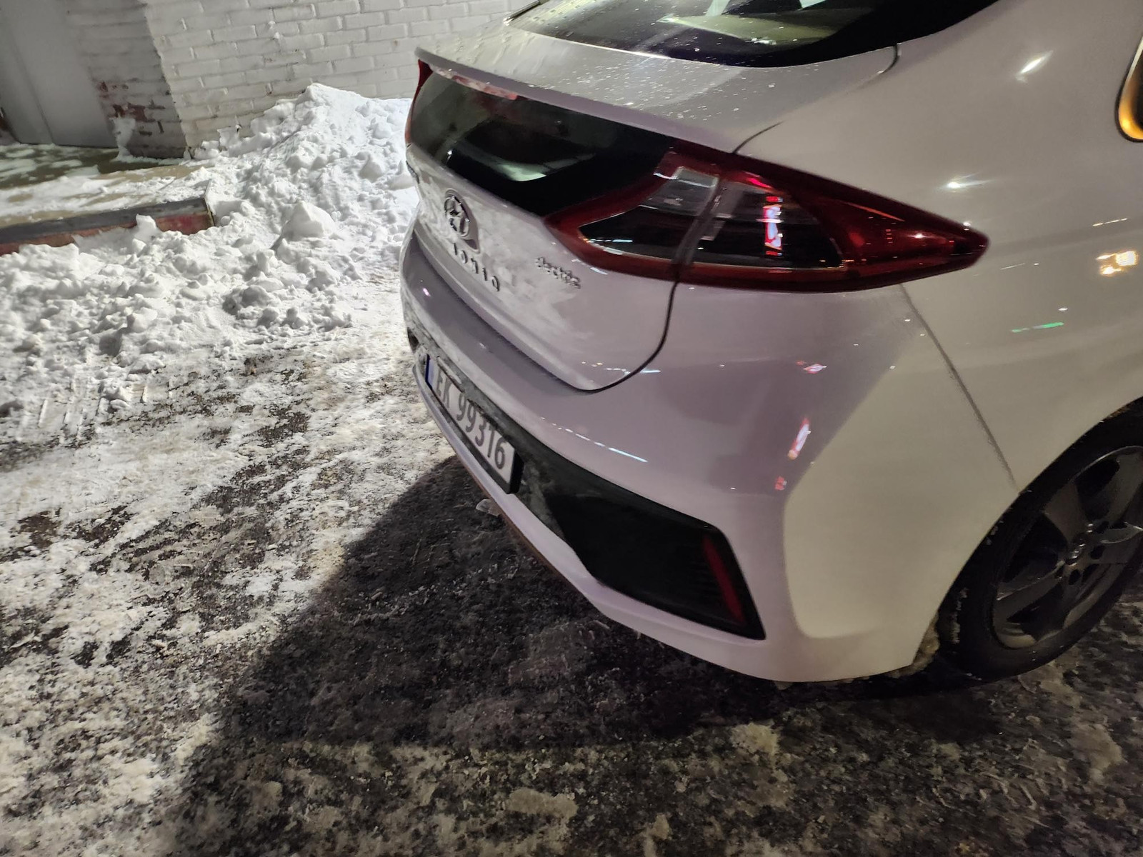 Hyundai IONIQ