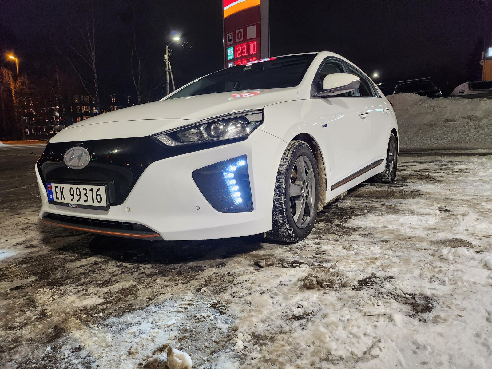 Hyundai IONIQ