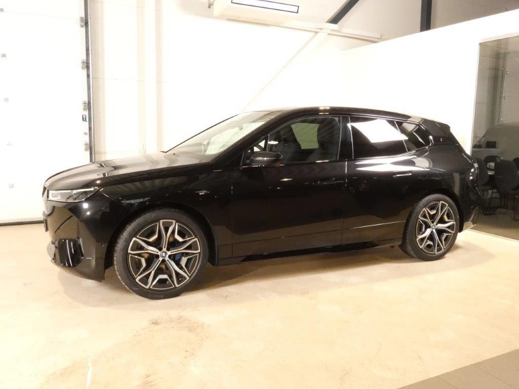 BMW iX xDrive 50