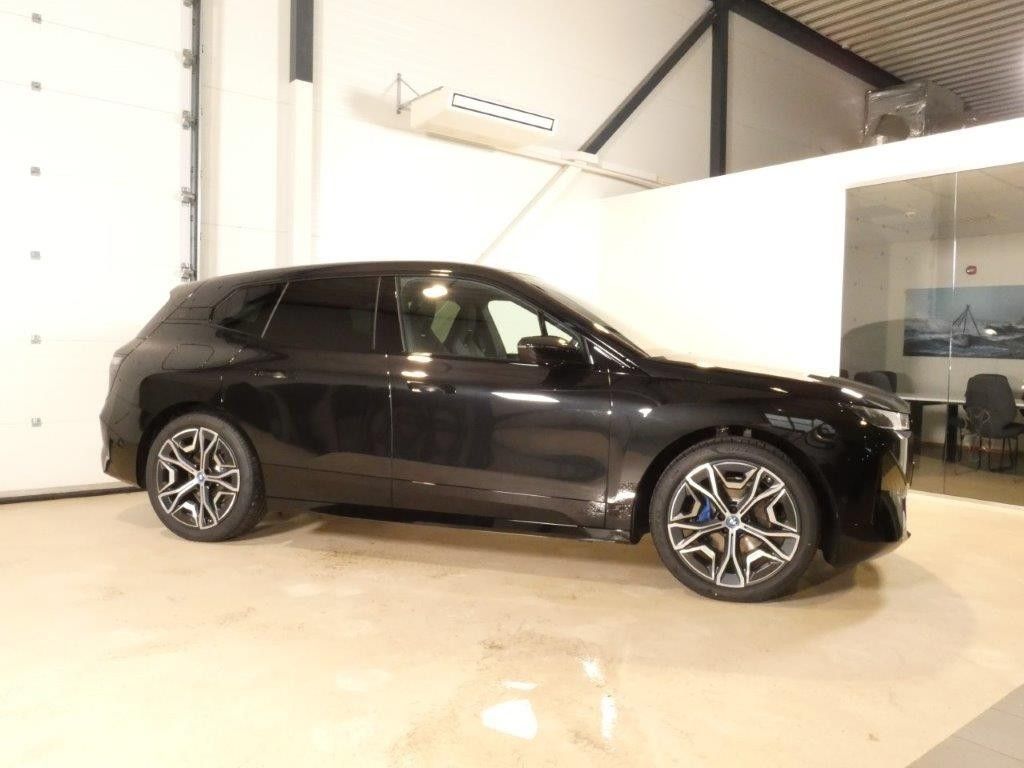BMW iX xDrive 50