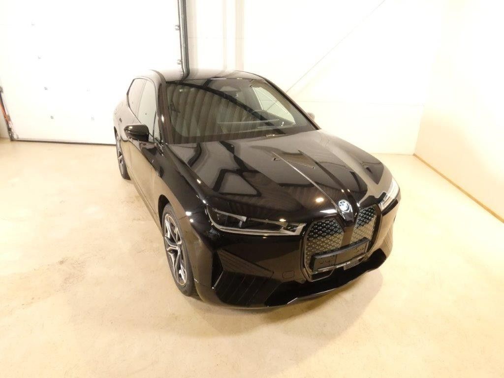 BMW iX xDrive 50