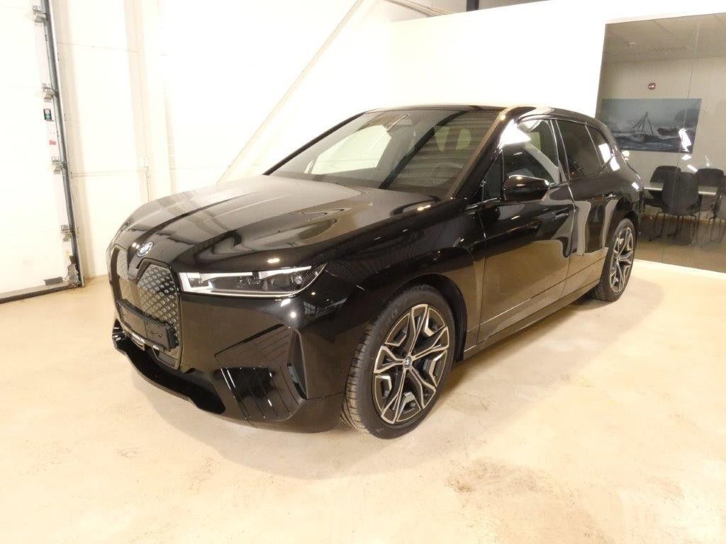 BMW iX xDrive 50