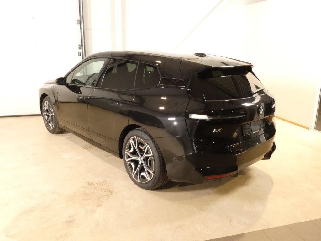 BMW iX xDrive 50