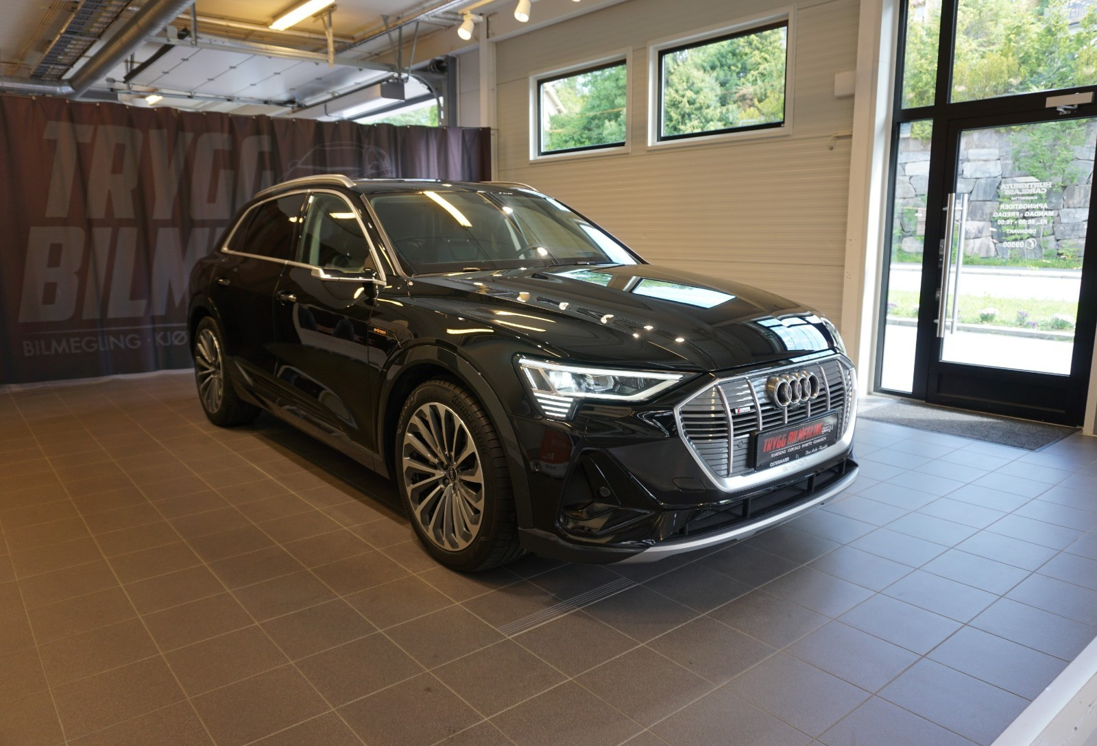 Audi e-tron