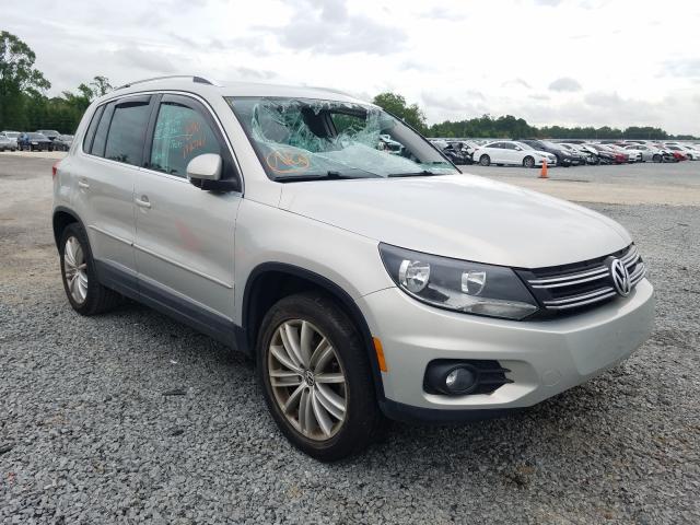 Volkswagen Tiguan S 2012