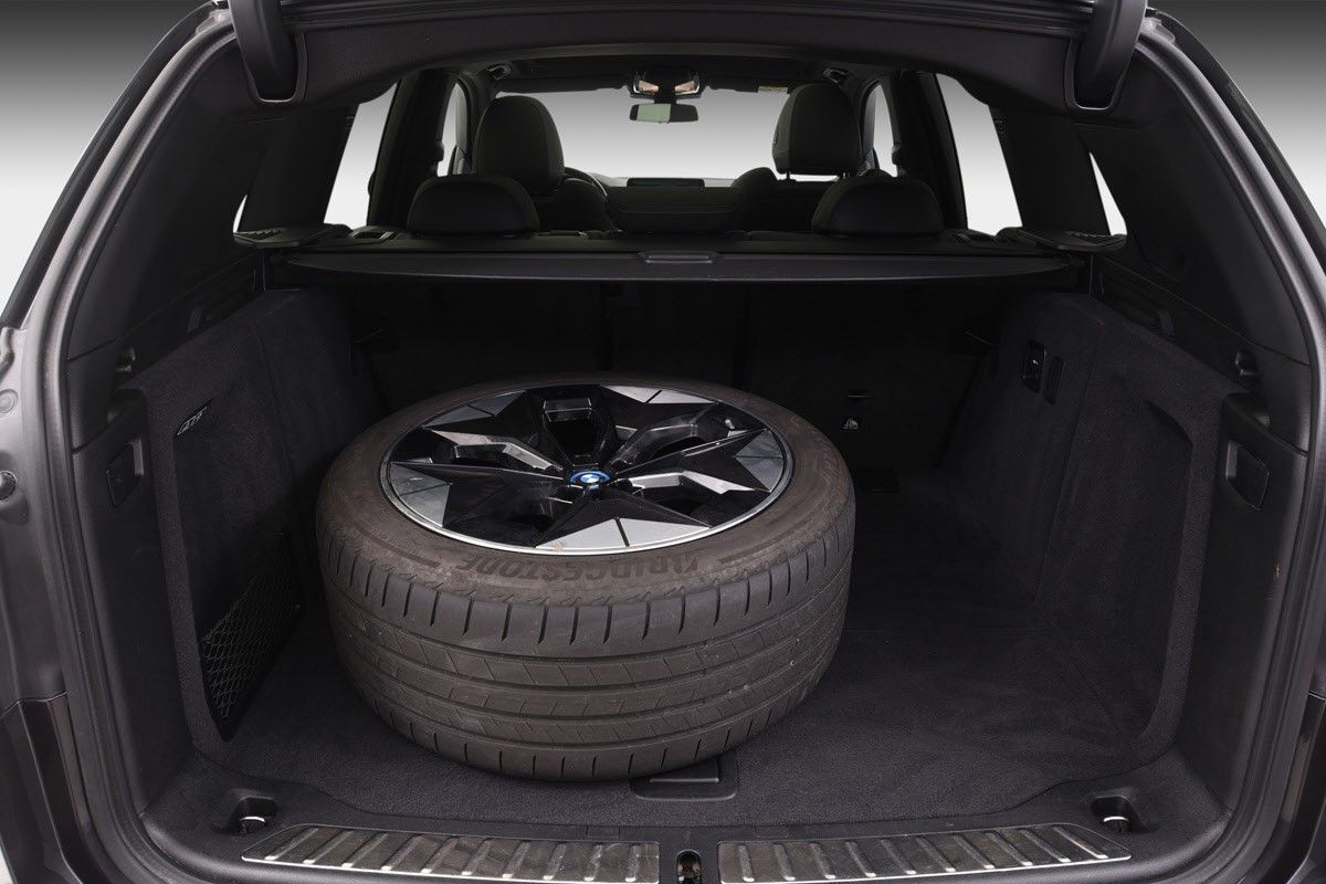 BMW iX3